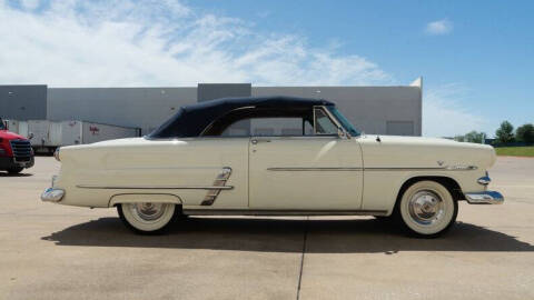 1953 Ford Crestline
