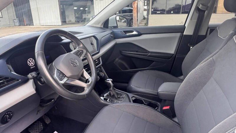2023 Volkswagen Taos SE