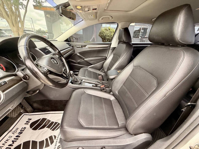 2017 Volkswagen Passat 1.8T SE
