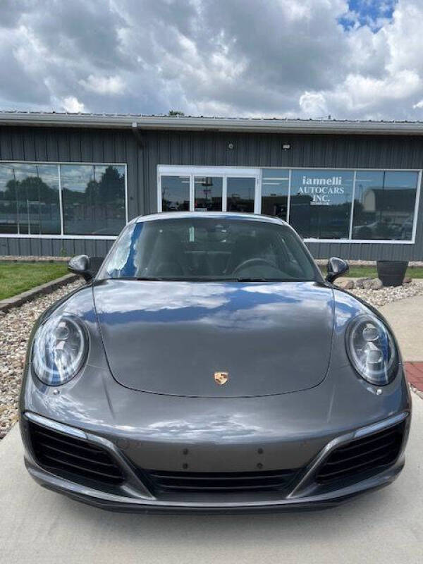 2017 Porsche 911 Carrera