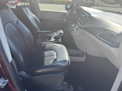 2019 Chrysler Pacifica Touring L