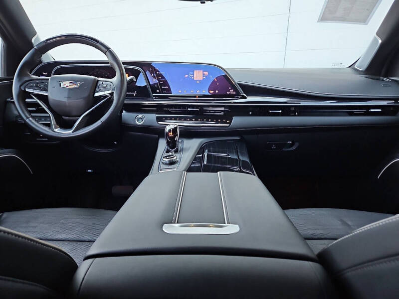 2023 Cadillac Escalade Sport