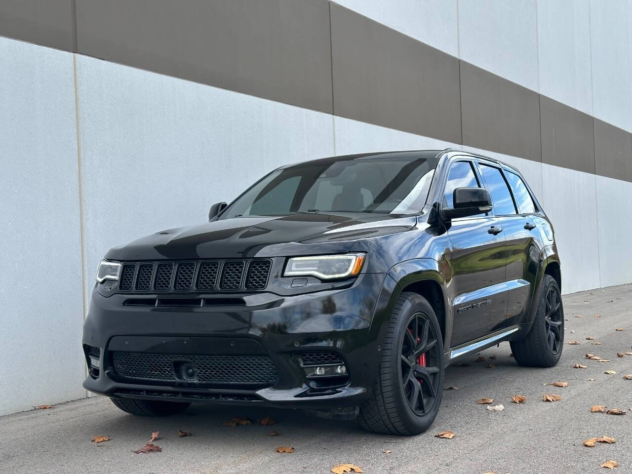 2020 Jeep Grand Cherokee for sale at Phoenix Motor Co in Romulus, MI