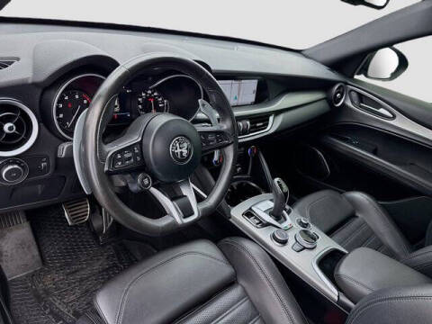 2022 Alfa Romeo Stelvio Veloce