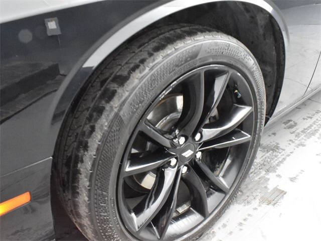 2017 Dodge Challenger SXT