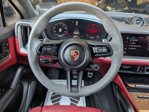 2024 Porsche Cayenne S Coupe