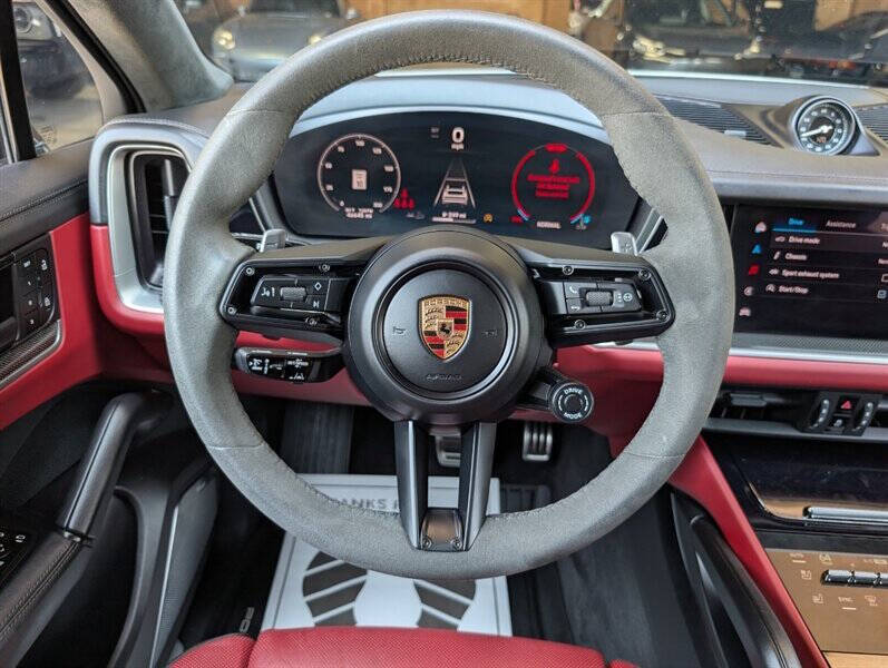 2024 Porsche Cayenne S Coupe