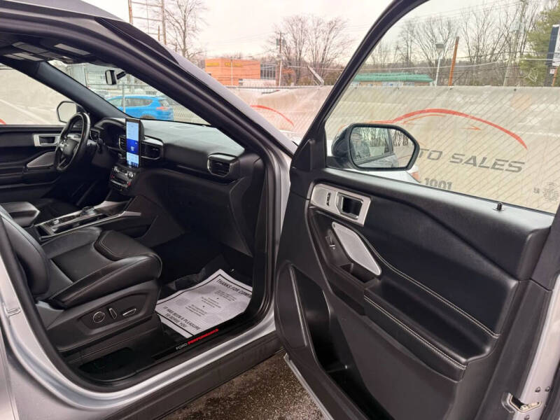 2020 Ford Explorer ST