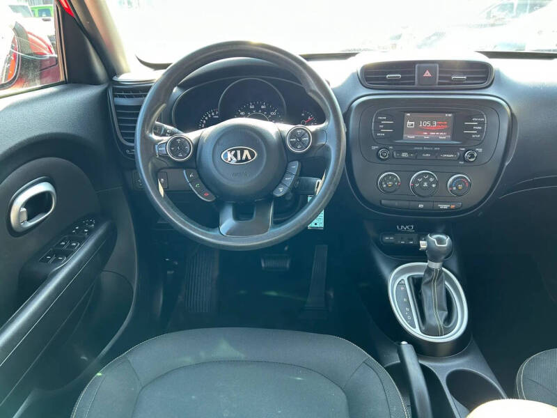 2015 Kia Soul +