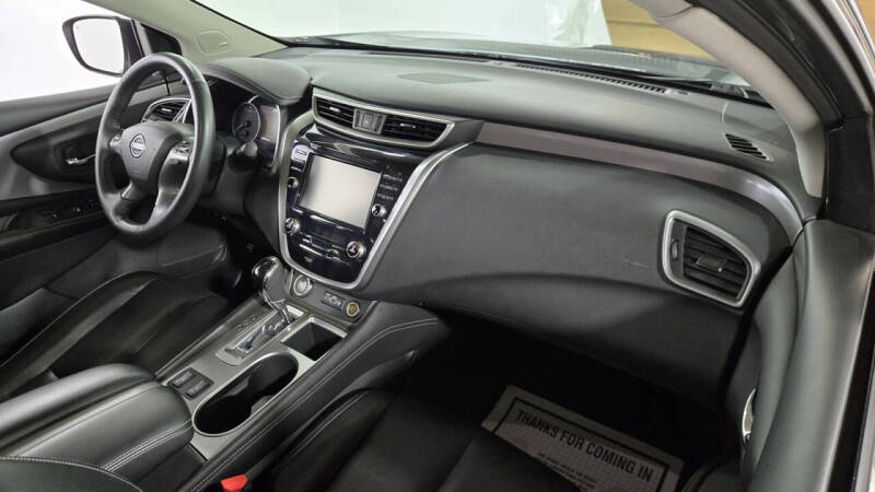 2023 Nissan Murano SL