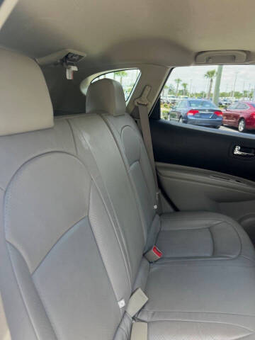2011 Nissan Rogue SV