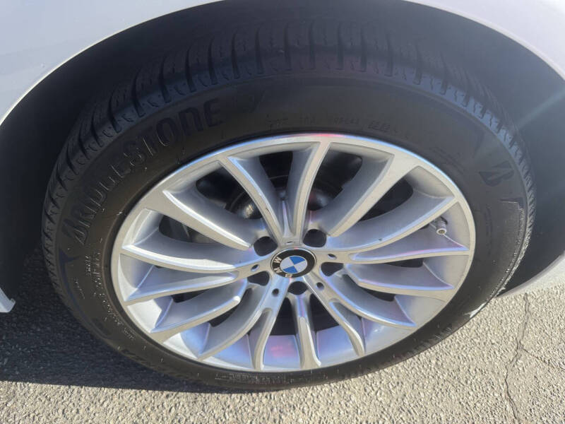 2016 BMW 5 Series 528i