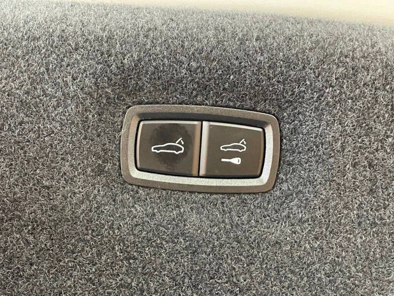 2023 Audi e-tron GT quattro Premium Plus