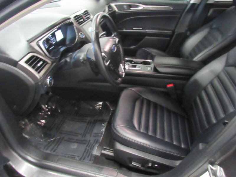 2019 Ford Fusion SEL