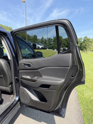 2021 GMC Acadia AT4