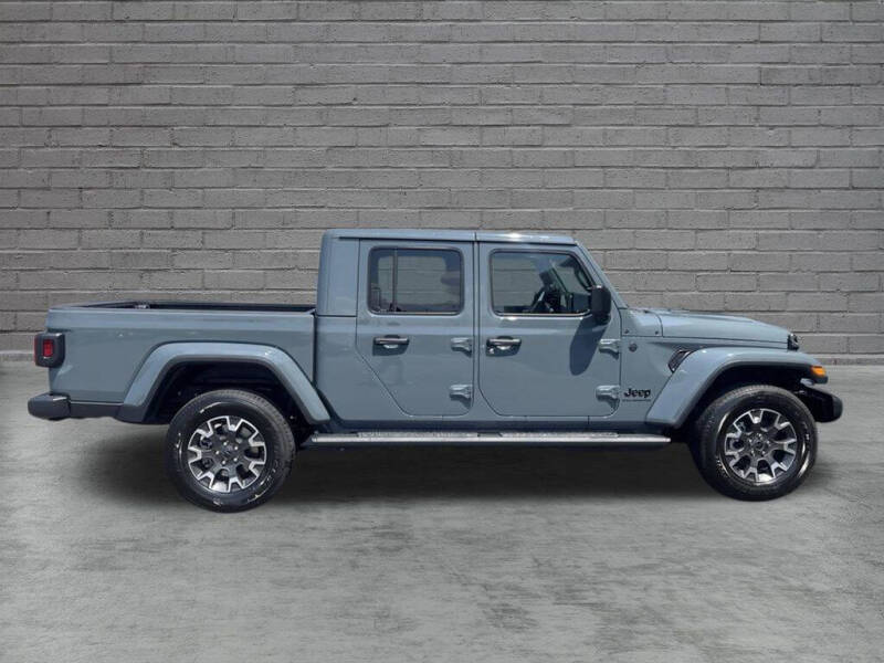 2026 Jeep Gladiator Sahara