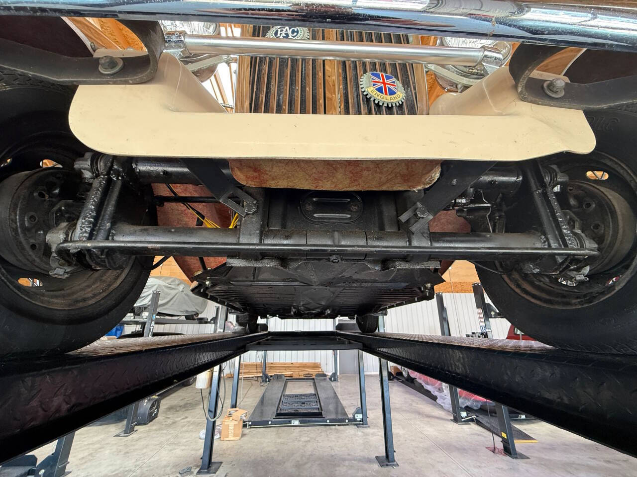 2011 Sp Constr MG Replica 45