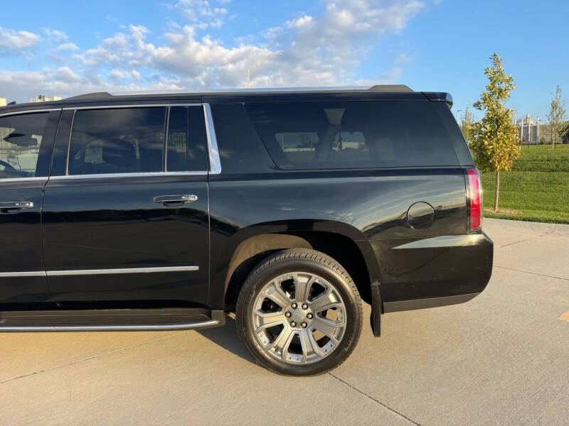 2017 GMC Yukon XL Denali