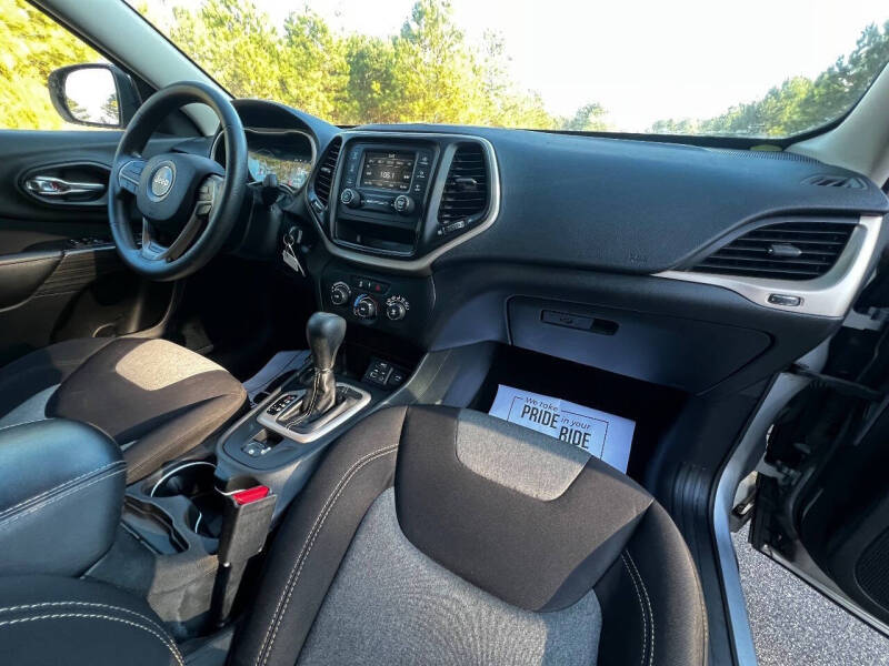 2014 Jeep Cherokee Sport