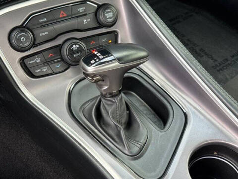 2022 Dodge Challenger SXT