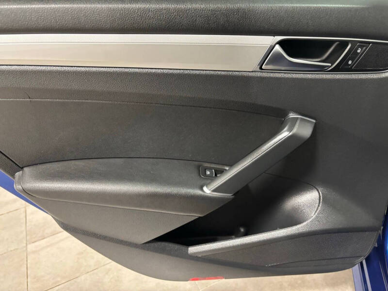 2017 Volkswagen Passat 1.8T S