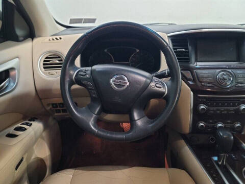 2016 Nissan Pathfinder SL
