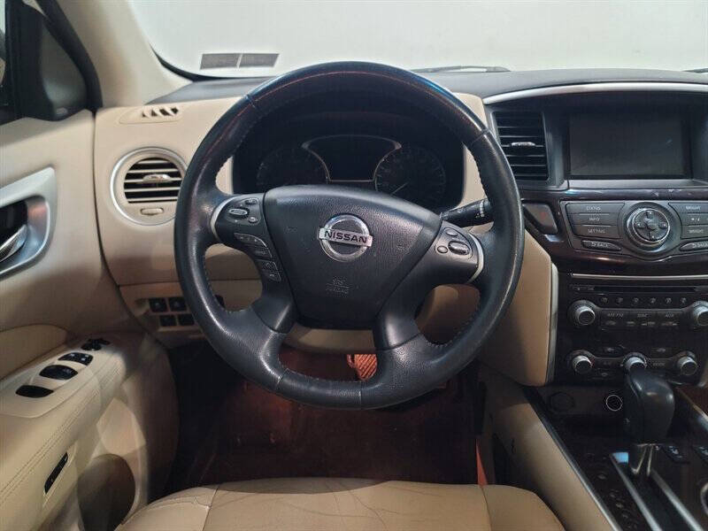 2016 Nissan Pathfinder SL