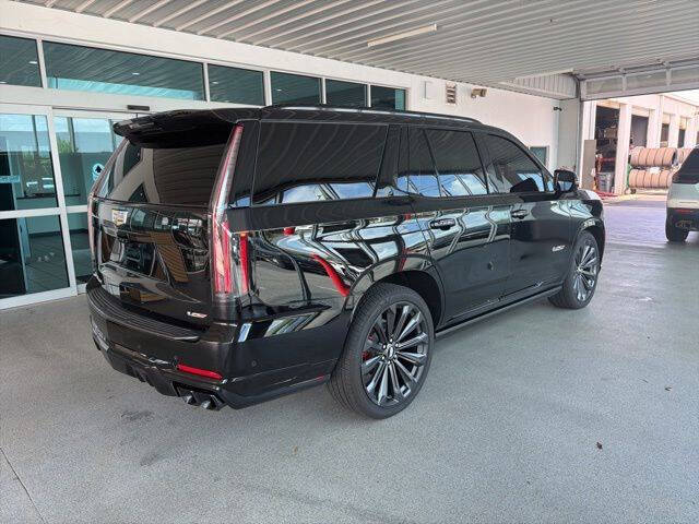 2025 Cadillac Escalade-V
