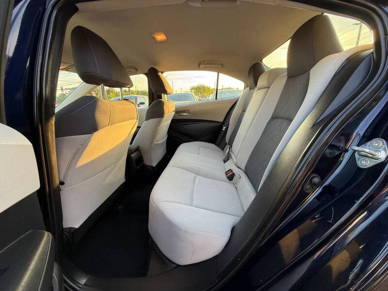 2020 Toyota Corolla LE