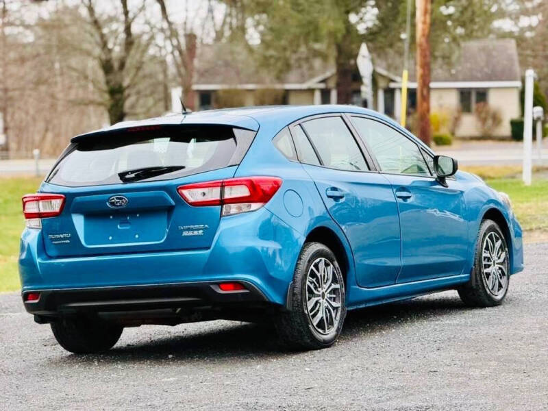2017 Subaru Impreza 2.0i