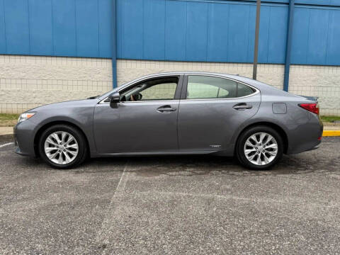 2013 Lexus ES 300h