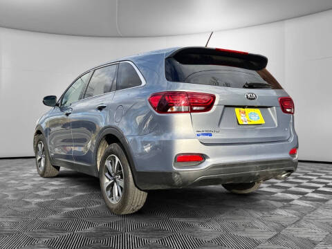 2020 Kia Sorento LX V6