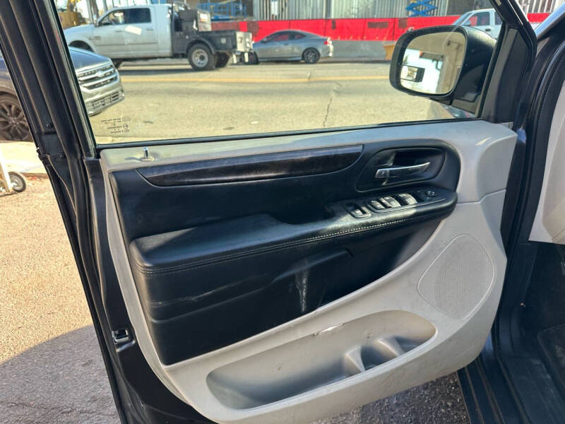 2016 Dodge Grand Caravan SXT