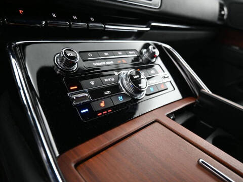 2024 Lincoln Navigator Premiere