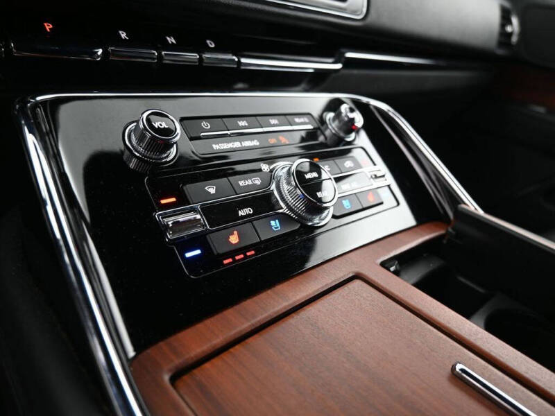 2024 Lincoln Navigator Premiere
