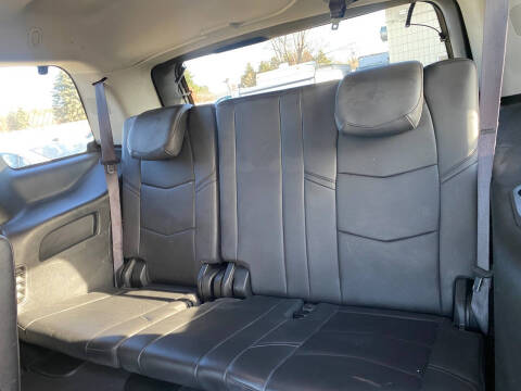 2017 Cadillac Escalade Luxury