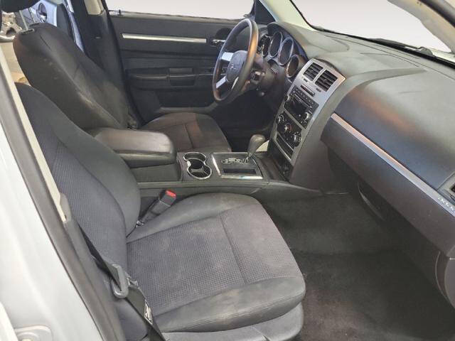 2010 Dodge Charger SE