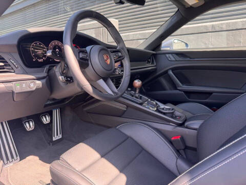 2025 Porsche 911 Carrera T