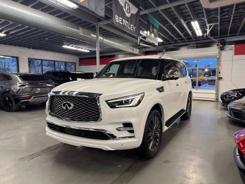 2023 INFINITI QX80 Sensory 4WD's photo