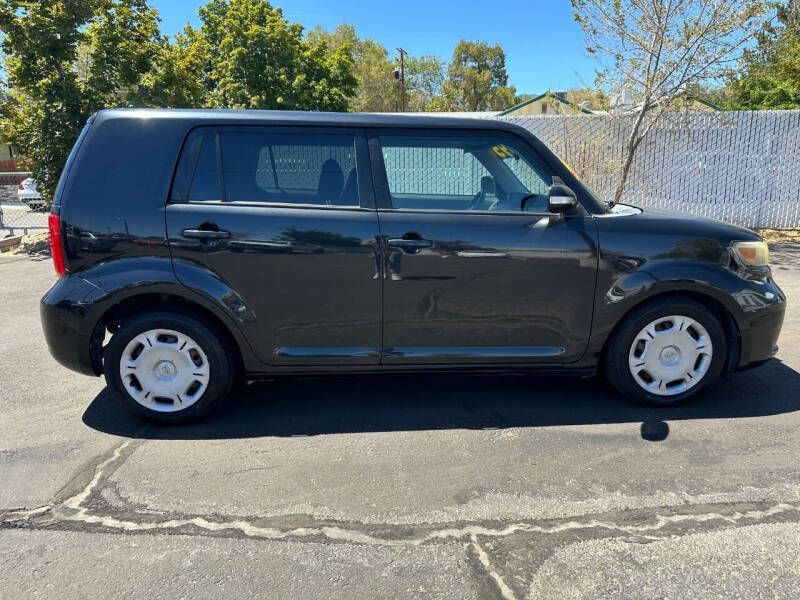 2009 Scion xB