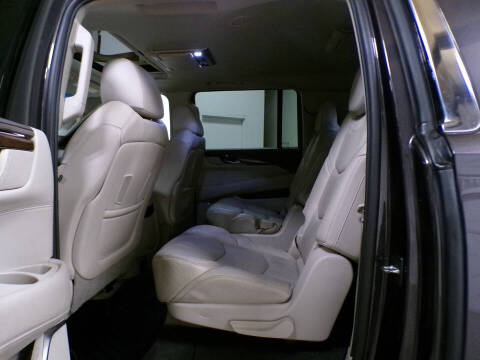 2017 Cadillac Escalade ESV Luxury