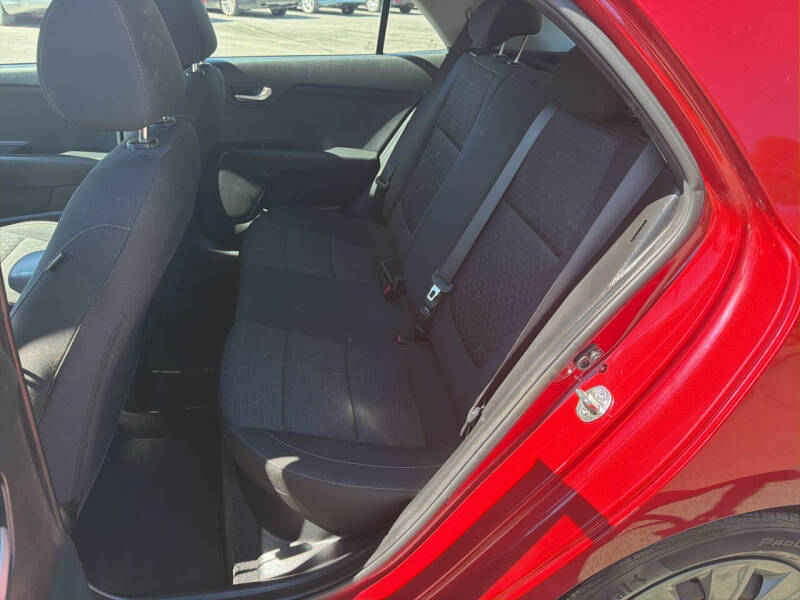 2019 Kia Rio 5-Door S