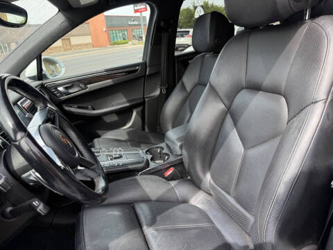 2017 Porsche Macan S