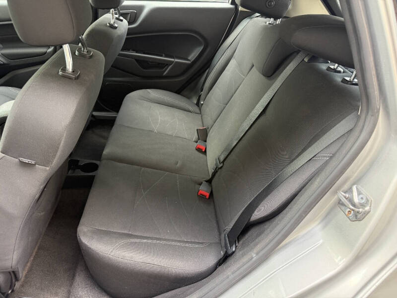 2017 Ford Fiesta SE