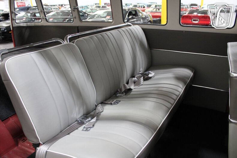 1961 Volkswagen Bus