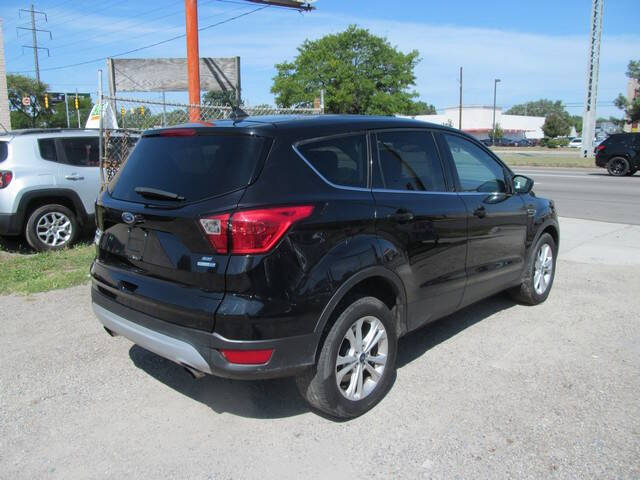2019 Ford Escape SE