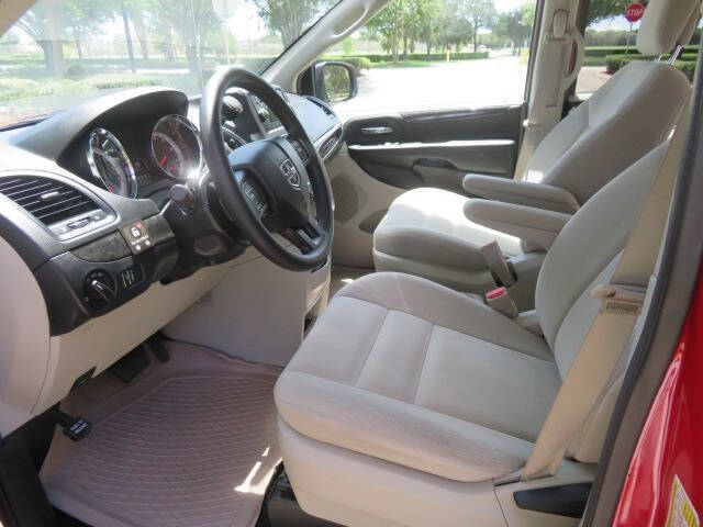 2015 Dodge Grand Caravan SE