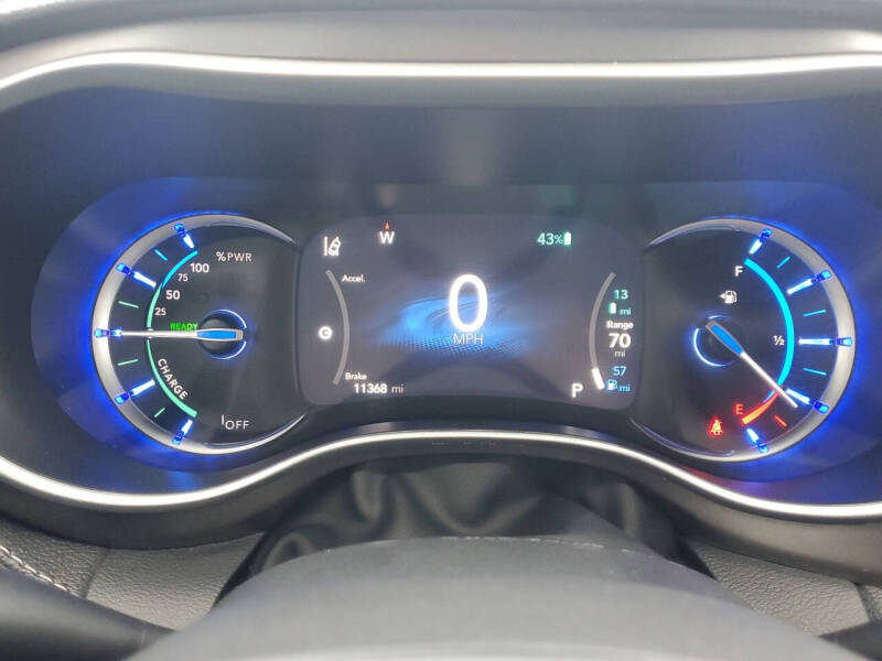 2025 Chrysler Pacifica Plug-In Hybrid