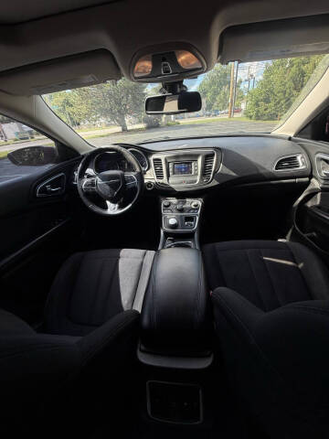 2015 Chrysler 200 Limited