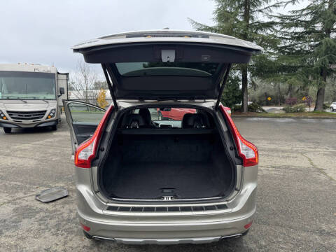 2016 Volvo XC60 T5 Drive-E Premier